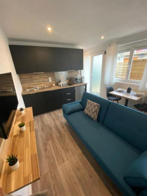 Studio neuf à Bouguenais+terrasse+parking